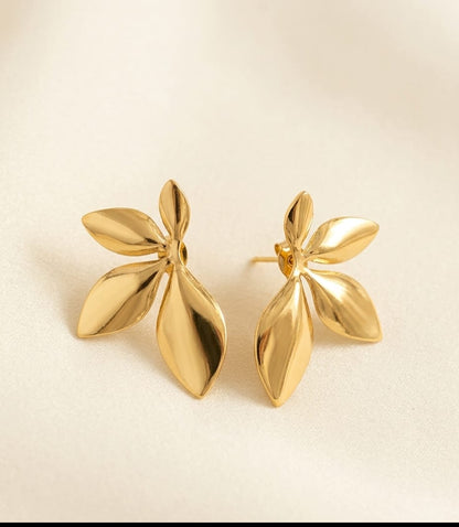 Gold Leaf Stud Earrings