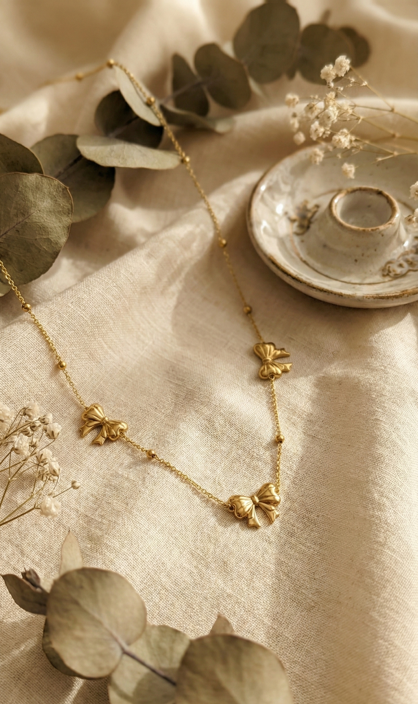 The Golden Knot