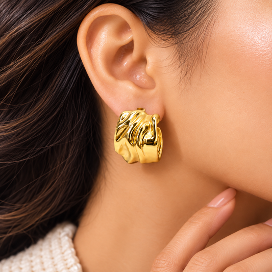 Celeste Curve Earrings