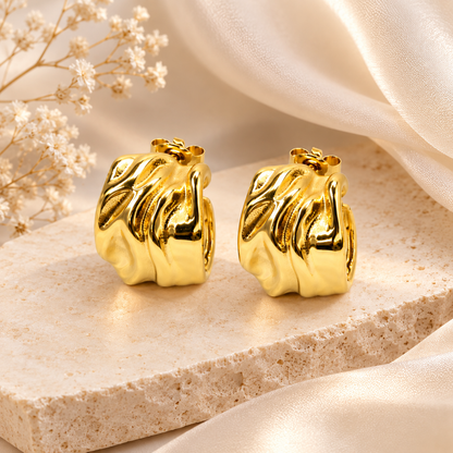 Celeste Curve Earrings